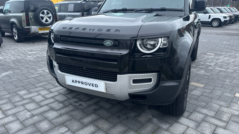 Land Rover Defender 110 Diesel 3.0 D250 Hard Top Auto